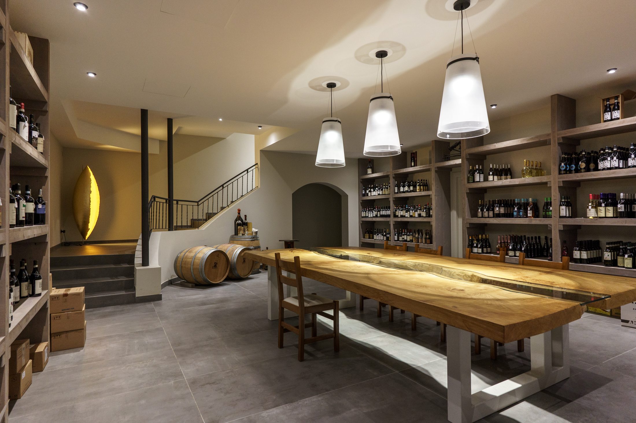 Botti e scale della cantina